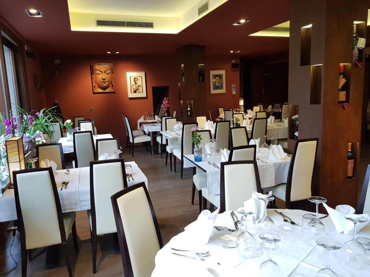 Thai Orchidee Restaurant&Rooms Garda  Bagian luar foto